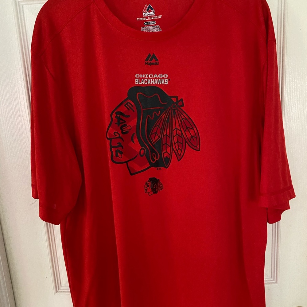 Men’s Chicago Blackhawks shirt sleeve shirt